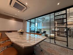 Arc 380 (D8), Office #532390781